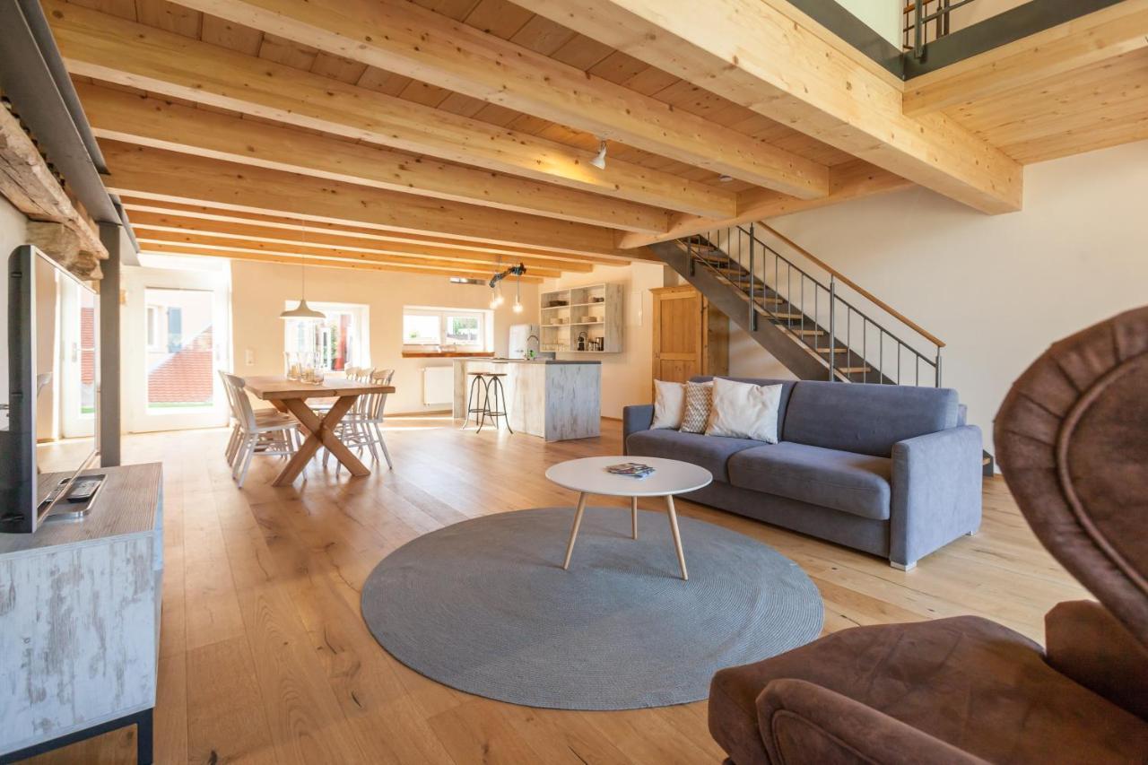 Baumgartners Dreiseithof - Historisch, Modern, Zentral Apartment บาดโครซิงเงน ภายนอก รูปภาพ