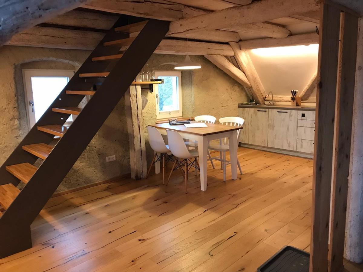 Baumgartners Dreiseithof - Historisch, Modern, Zentral Apartment บาดโครซิงเงน ภายนอก รูปภาพ