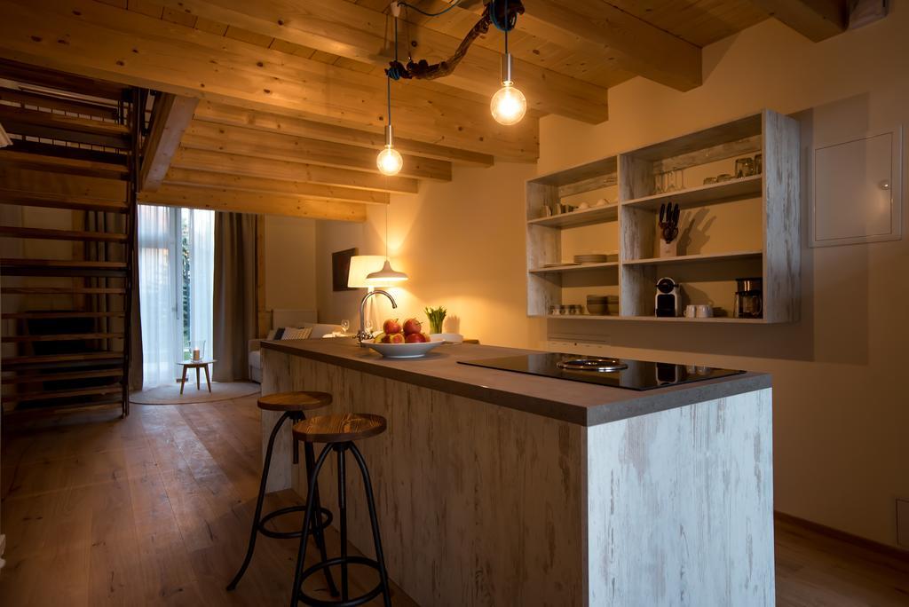 Baumgartners Dreiseithof - Historisch, Modern, Zentral Apartment บาดโครซิงเงน ภายนอก รูปภาพ