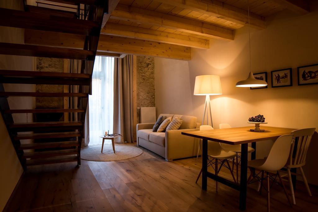 Baumgartners Dreiseithof - Historisch, Modern, Zentral Apartment บาดโครซิงเงน ภายนอก รูปภาพ